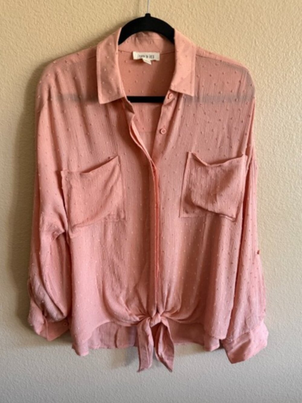 Fashion on Earth roll tab sleeve button down front tie collared shirt L